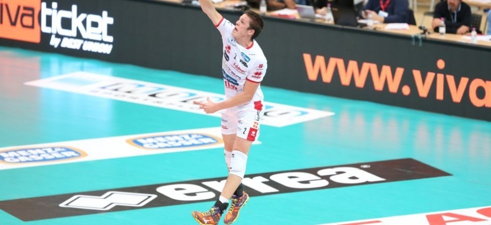 Nelli, mvp dell'incontro, al servizio contro Latina (foto Marco Trabalza)
